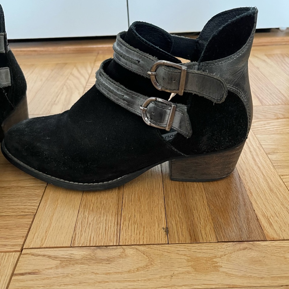 Steve Madden Black Buckle Boots - Picture 2 of 7